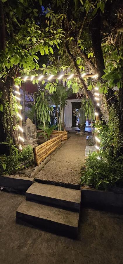 Retro Quarter Mb Vandrarhem Siem Reap Exteriör bild