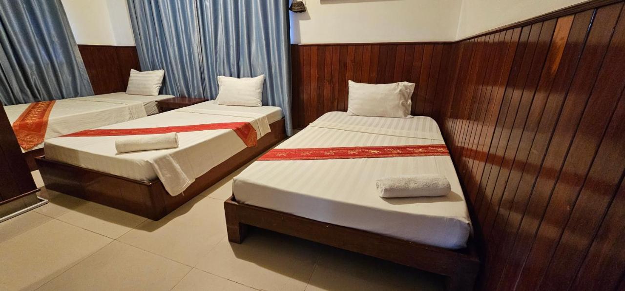 Retro Quarter Mb Vandrarhem Siem Reap Exteriör bild