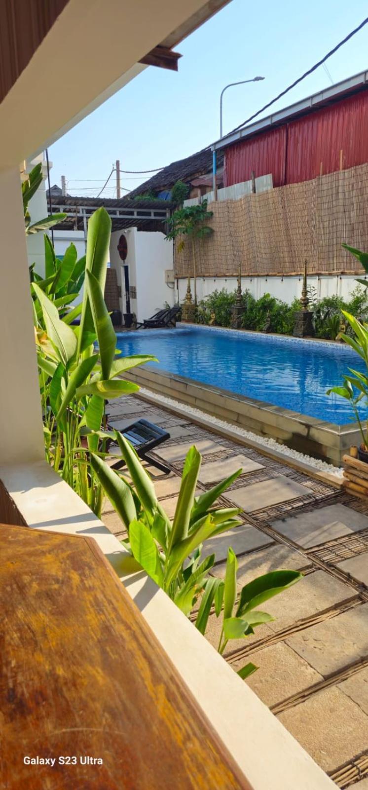 Retro Quarter Mb Vandrarhem Siem Reap Exteriör bild