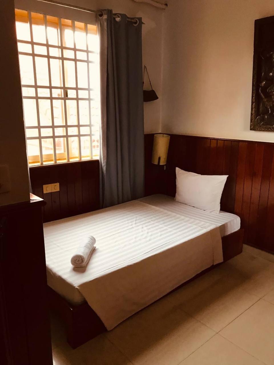 Retro Quarter Mb Vandrarhem Siem Reap Exteriör bild